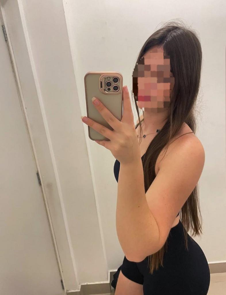 Chica busca chico en Cádiz: 