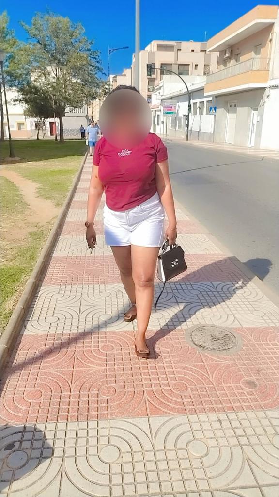 Chica busca chico en Almería: 