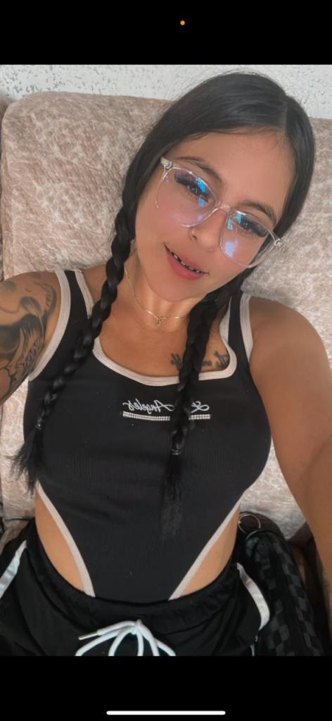 613881313: Chica busca chico en Valencia