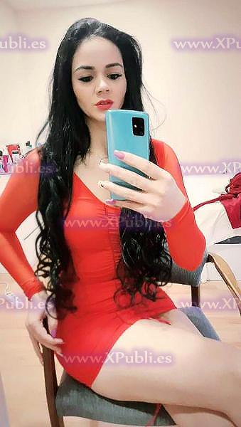 613437183: Chica busca chico en Navarra