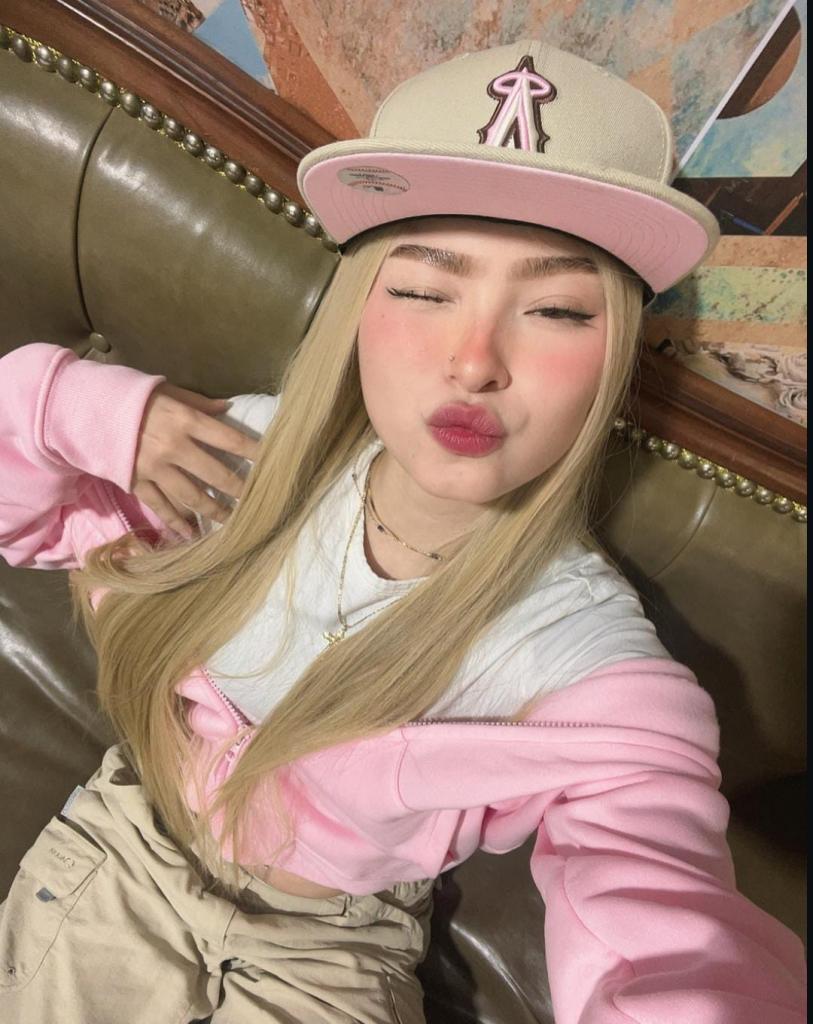 623721950: Chica busca chico en Navarra