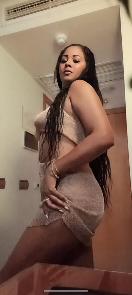 604113086: Chica busca chico en Málaga