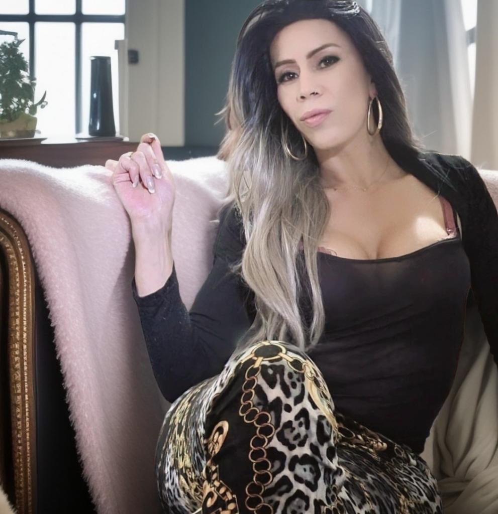 631825988: Transexual en Valencia