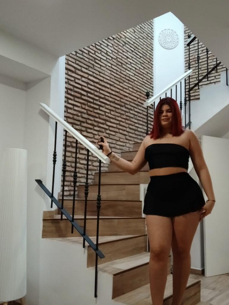 Chica busca chico en Cádiz: 