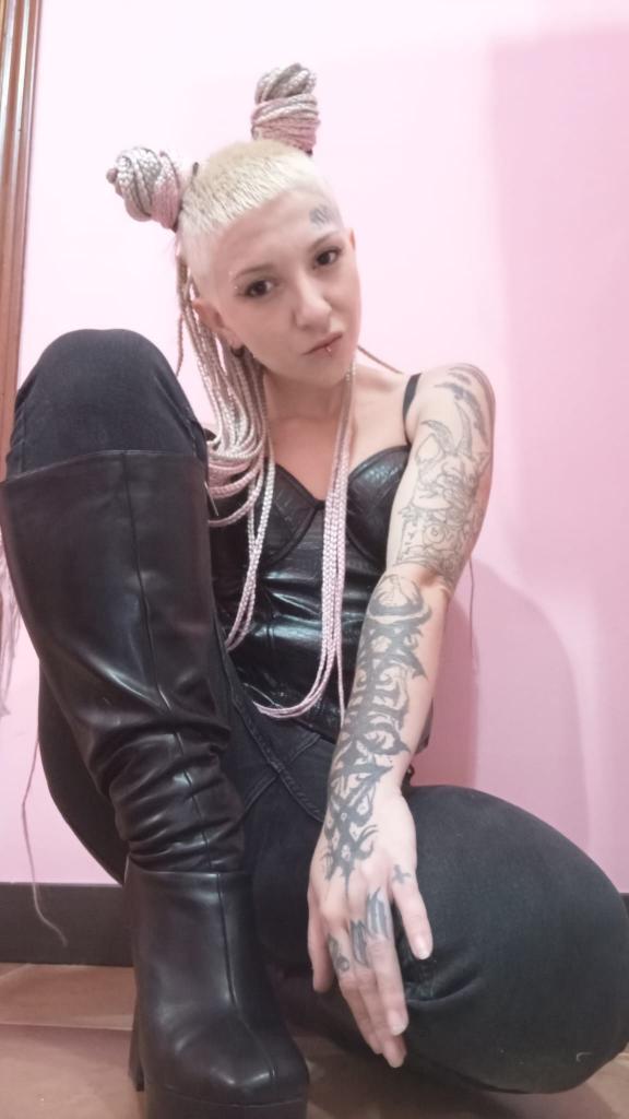 603673319: Chica busca chico en Valencia