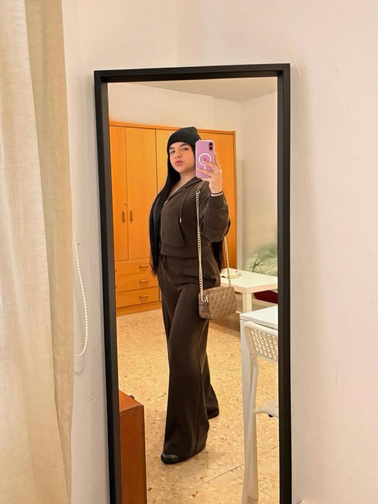 655310492: Chica busca chico en Tenerife