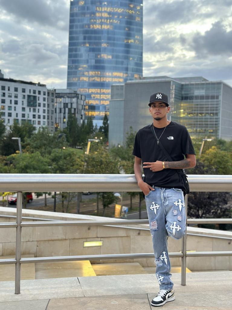 Chico busca chica en Vizcaya: 