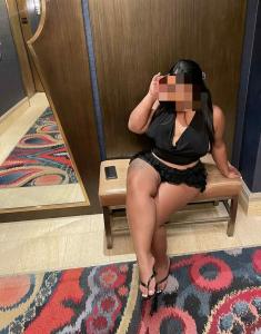 632613174: Chica busca chico en Barcelona