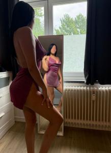 637032856: Chica busca chico en Madrid