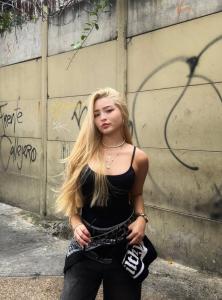 623721950: Chica busca chico en Navarra