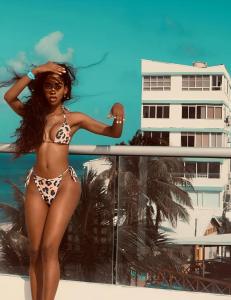 602878113: Travesti en Valencia