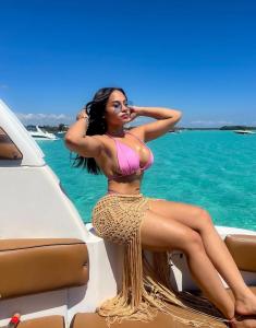 651047529: Chica busca chico en Málaga