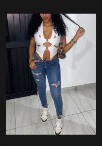 604162349: Chica busca chico en Pontevedra