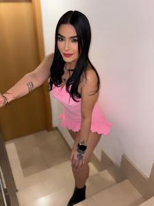 605662526: Chica busca chico en Madrid