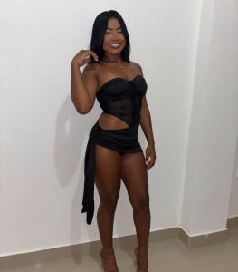 670040594: Chica busca chico en Málaga