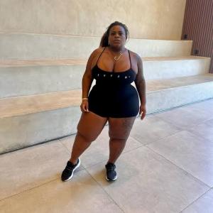 711250104: Chica busca chico en Alicante