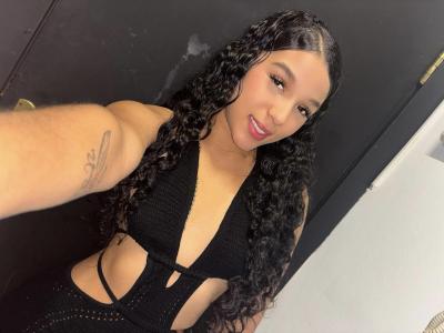 645976166: Chica busca chico en Málaga