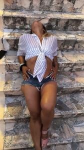 614951774: Chica busca chico en La Coruña