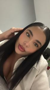 631329886: Chica busca chico en Valencia