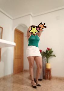 613815305: Chica busca chico en Alicante