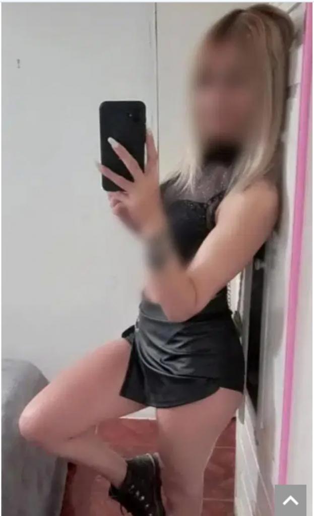 613320357: Chica busca chico en Almería