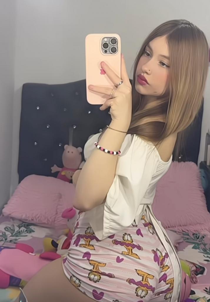 Chica busca chico en Tenerife: 