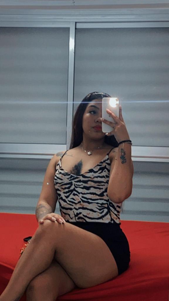 667898153: Chica busca chico en Murcia