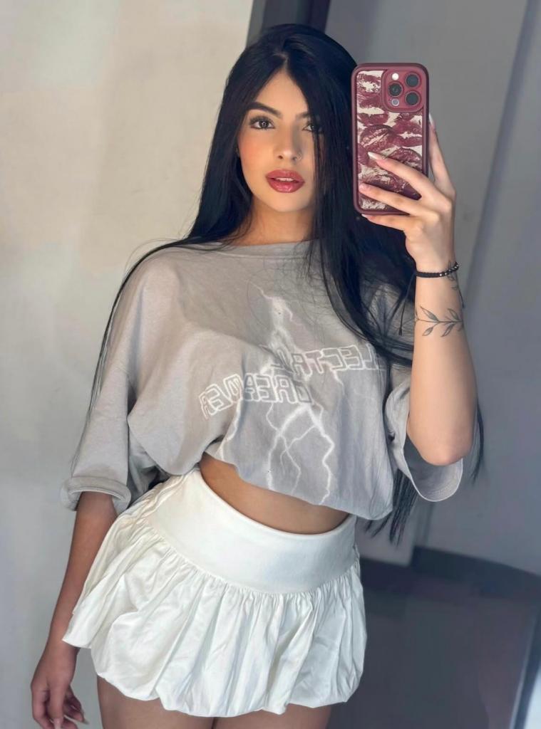 Chica busca chico en Cádiz: 