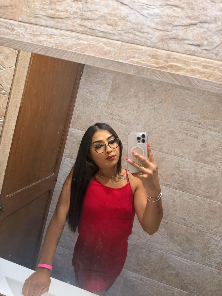 669076264: Transexual en Ibiza