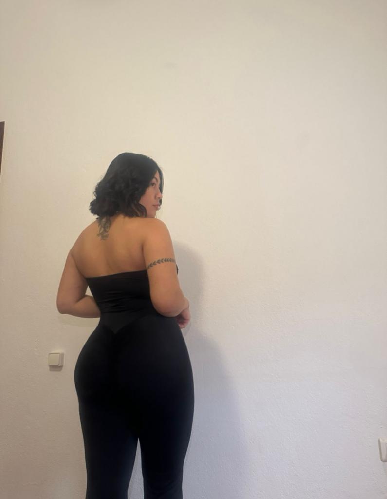 637478841: Chica busca chico en Málaga