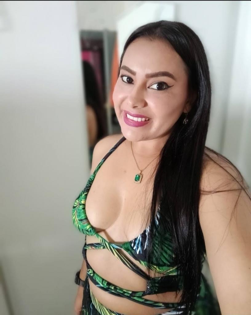 602302320: Chica busca chico en Barcelona