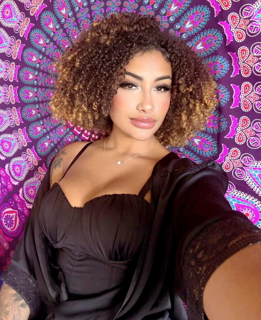 699330350: Chica busca chico en Málaga