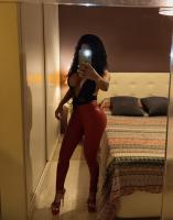 613858236: Chica busca chico en Cádiz