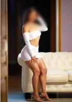 663059335: Chica busca chico en Barcelona