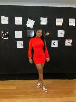 698405386: Chica busca chico en Sevilla