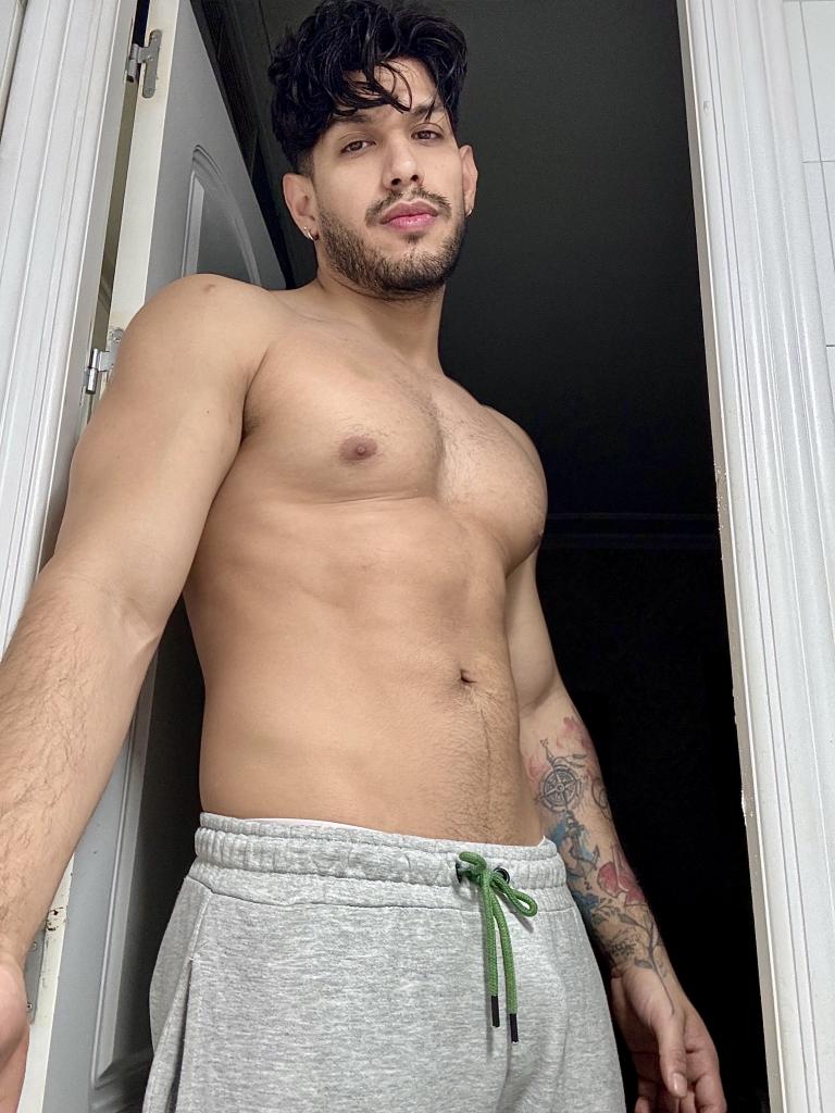 Chico busca chica en Granada: 