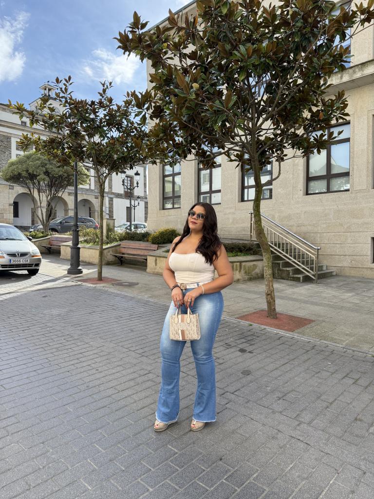 Chica busca chico en La Coruña: 