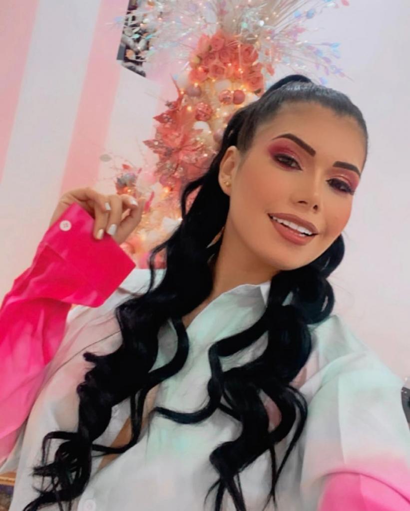 647315397: Chica busca chico en Madrid