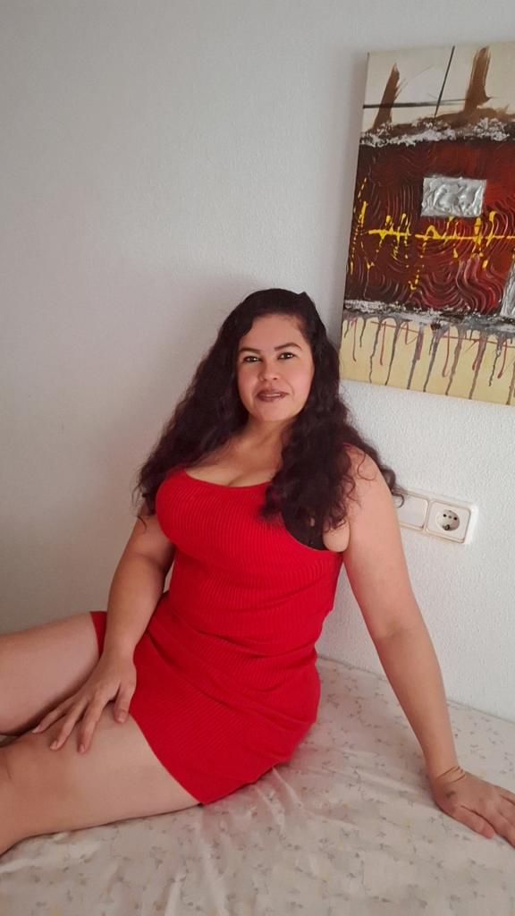 631434826: Chica busca chico en Murcia