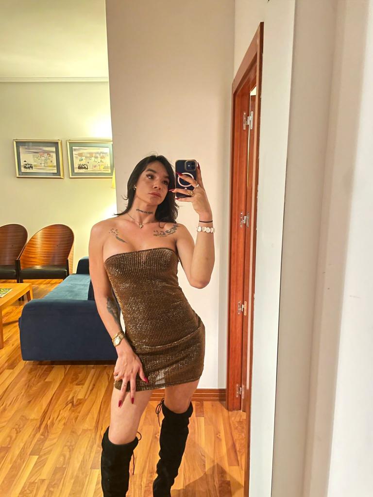 Transexual en Cáceres: Transexuales y Travestis