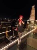 647270375: Chica busca chico en La Coruña