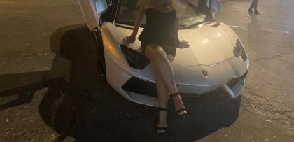 Chica busca chico en Huelva: 