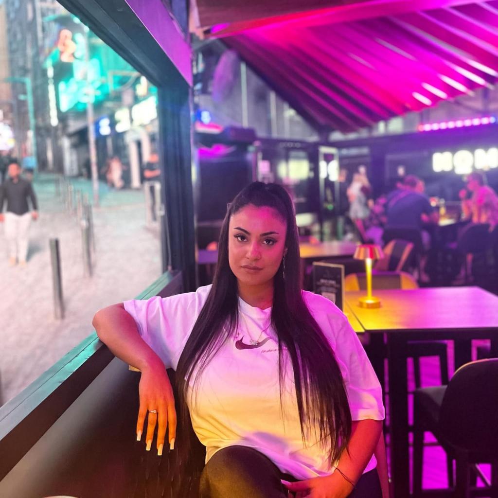 642845511: Chica busca chico en Castellón