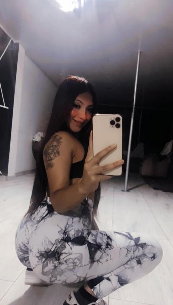 742021340: Chica busca chico en Alicante