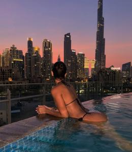 613778107: Chica busca chico en Tenerife