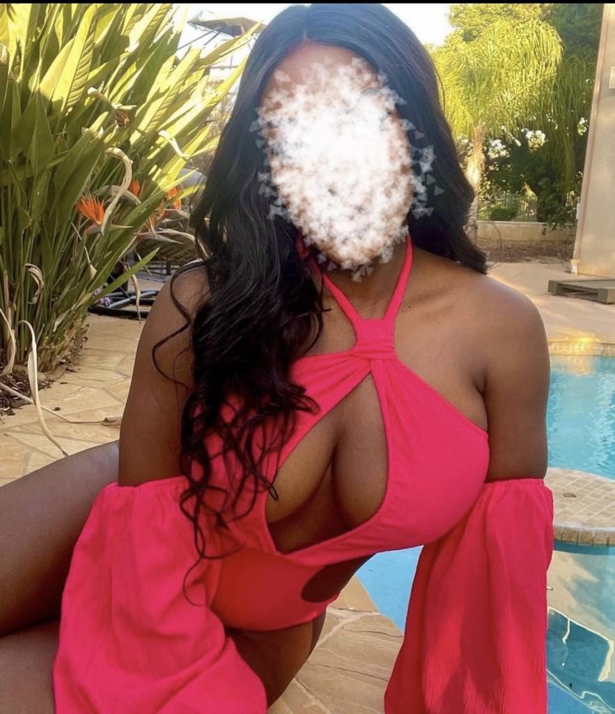 632870442: Chica busca chico en Barcelona