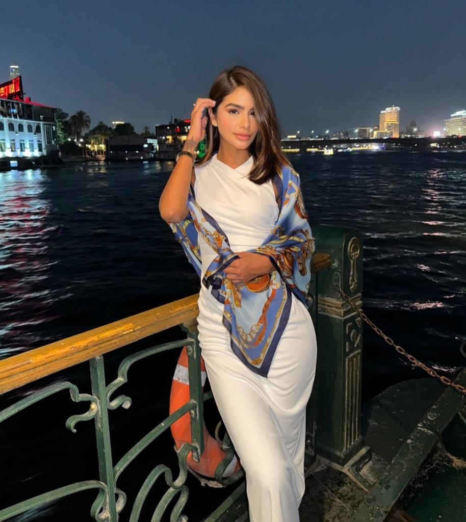 613778107: Chica busca chico en Tenerife