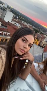 672044138: Chica busca chico en Málaga