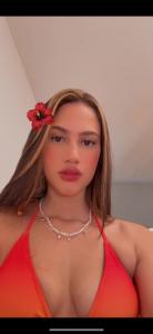 637731615: Chica busca chico en Barcelona