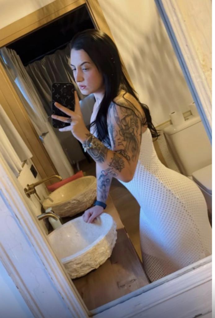 604250241: Chica busca chico en Granada